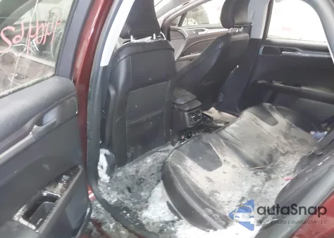 2016 Ford Fusion Energi Titanium from USA, damaged, VIN 3FA6P0SU7GR190207